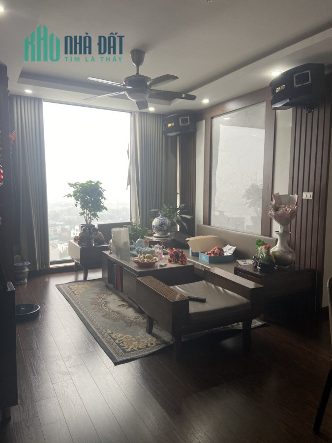 Nhỉnh 3 tỷ có ngay căn 3PN 2 WC Full NT cực sịn đối diện công viên
