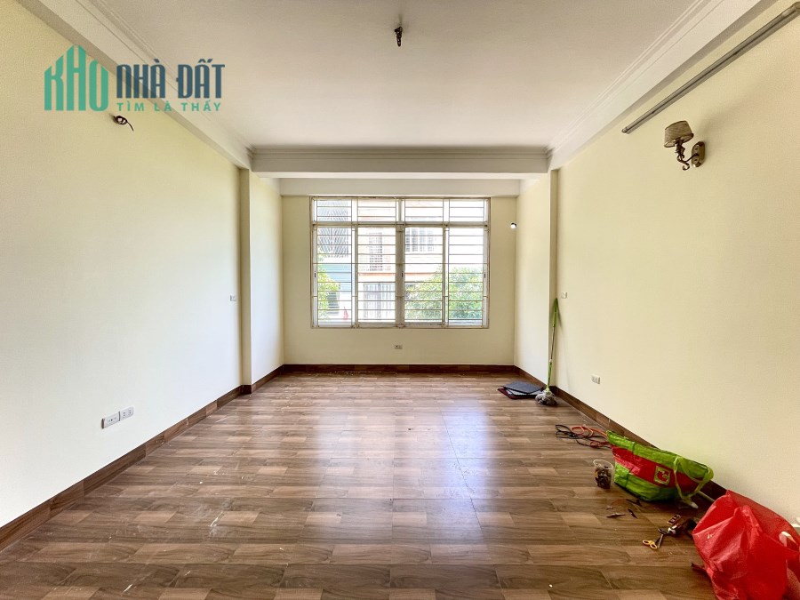 Cho thuê nhà ngõ ô tô tránh Nguyễn Xiển, Thanh Xuân. 13tr