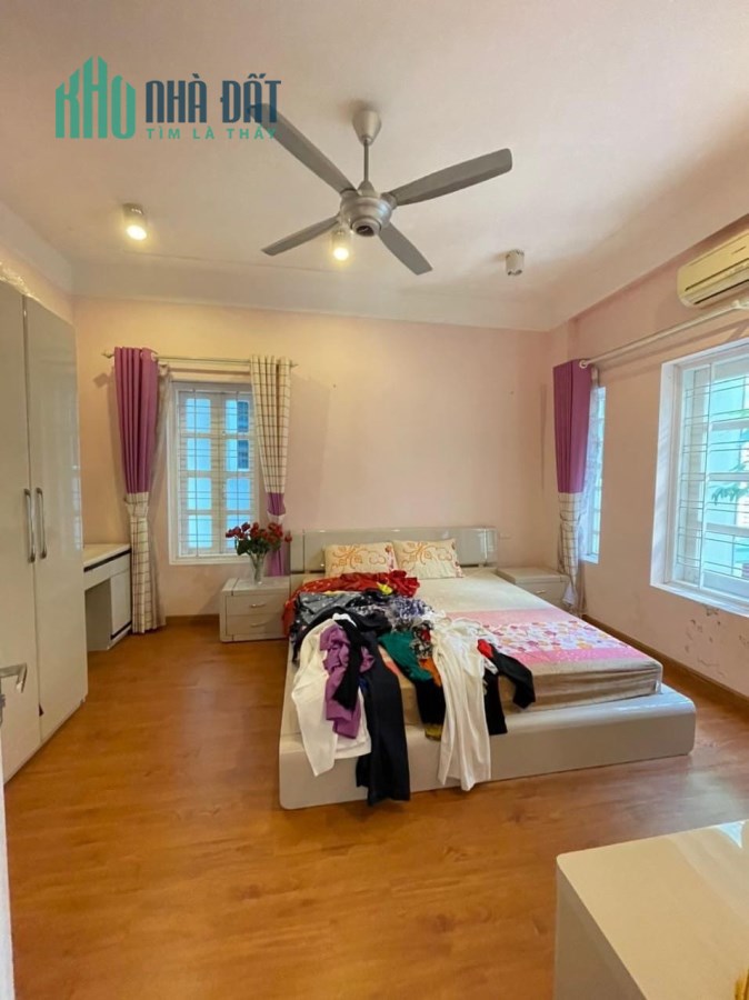 Bán Nhà Đặng Văn Ngữ, Đống Đa, 20M Ra Phố, Sổ Riêng, 25m2 4T, Giá 2.25 Tỷ