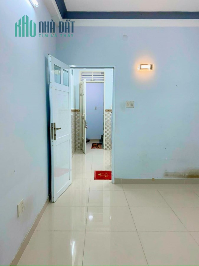 Quận 3, HXH Nguyễn Thiện Thuật, 6 tầng, cho thuê 20 triệu