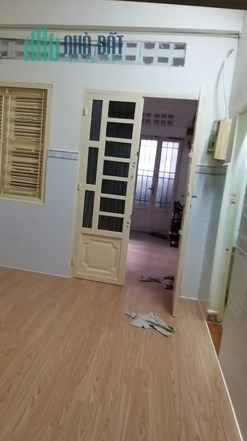 Cho Thuê Căn Hộ 20m2 Có Gác Lửng Đường Trần Hưng Đạo, Phường Cô Giang, Quận 1