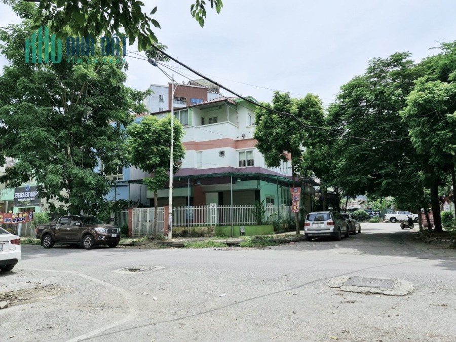 Cho thuê lô góc kinh doanh biệt thự Văn Khê, 182m2, giá thoả thuận.