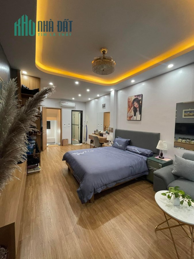 Bán Nhà Bà Triệu Hai Bà Trưng 46m 5Tầng 9tỷ3,  979312111