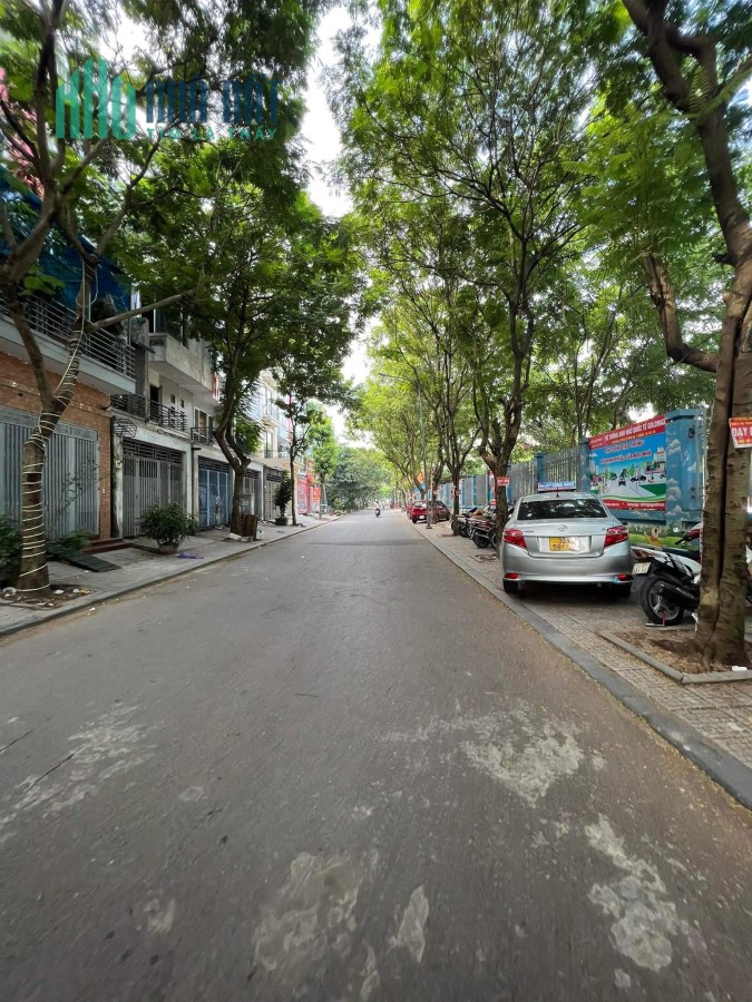 Cho thuê LK Văn Phú, 85m2, 4 tầng, vỉa hè, ô tô tránh. 20tr/tháng.