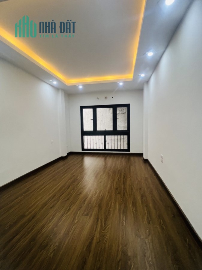 DUY NHẤT 1 CĂN PHỐ XÃ ĐA ĐỐNG ĐA 40M2 5 TẦNG NHÀ ĐẸP Ở NGAY FULL NỘI THẤT XỊN SÒ NHỈNH 5 TỶ LH