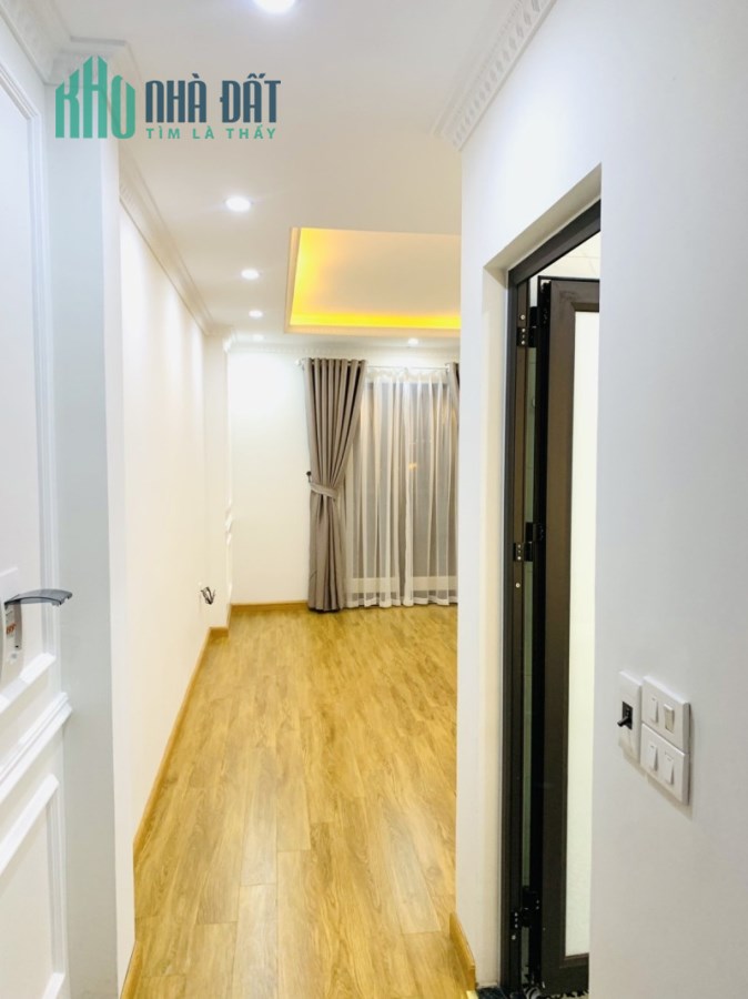 BÁN NHÀ ĐẸP KHU VĂN MIẾU - TRUNG TÂM ĐỐNG ĐA, NGÕ THÔNG, RỘNG, Ô TÔ CÁCH 10M, 4.5 tỷ LH 0966037496
