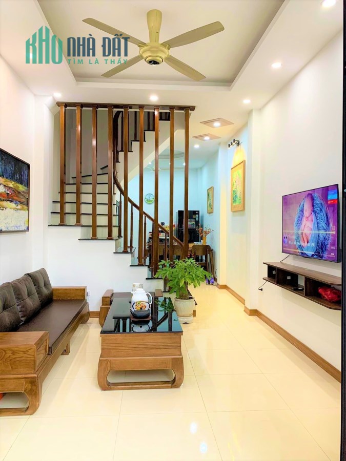 Bán nhà đẹp Phố Võ Chí Công 55/42m2 5tầng 4.8tỷ gần Hồ Tây - 0934266313