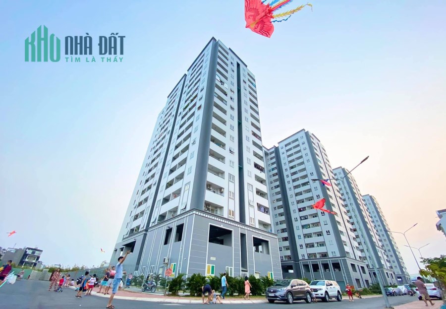 Bán Căn Hộ Quận 8 Siêu Rộng - Chỉ 1 tỷ 550 - đường lớn Võ Văn Kiệt ( 57m2 )