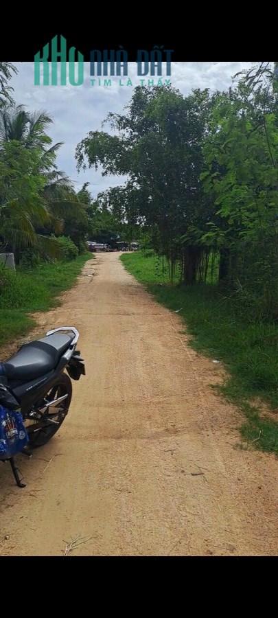 bán lô đất giá rẽ chỉ 600tr gần Tỉnh lộ 6  và chợ chỉ vài bước chân Ninh Thượng Ninh Hoà lh