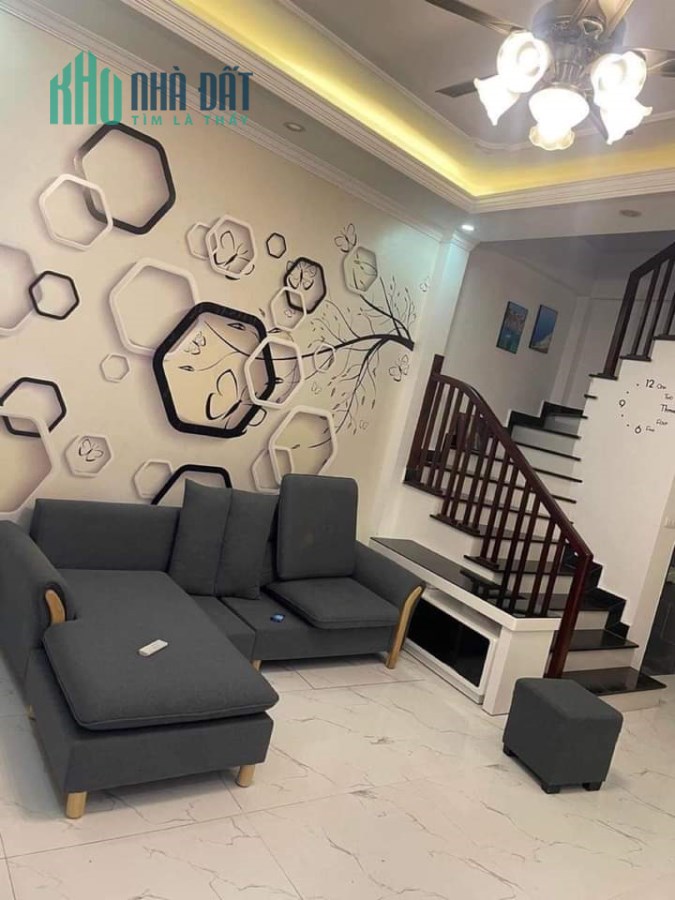 BÁN NHÀ VIP KHU VỰC HIẾM -NGUYỄN SƠN 5 TẦNG,MT4.1*DT31M*3.85TỶ