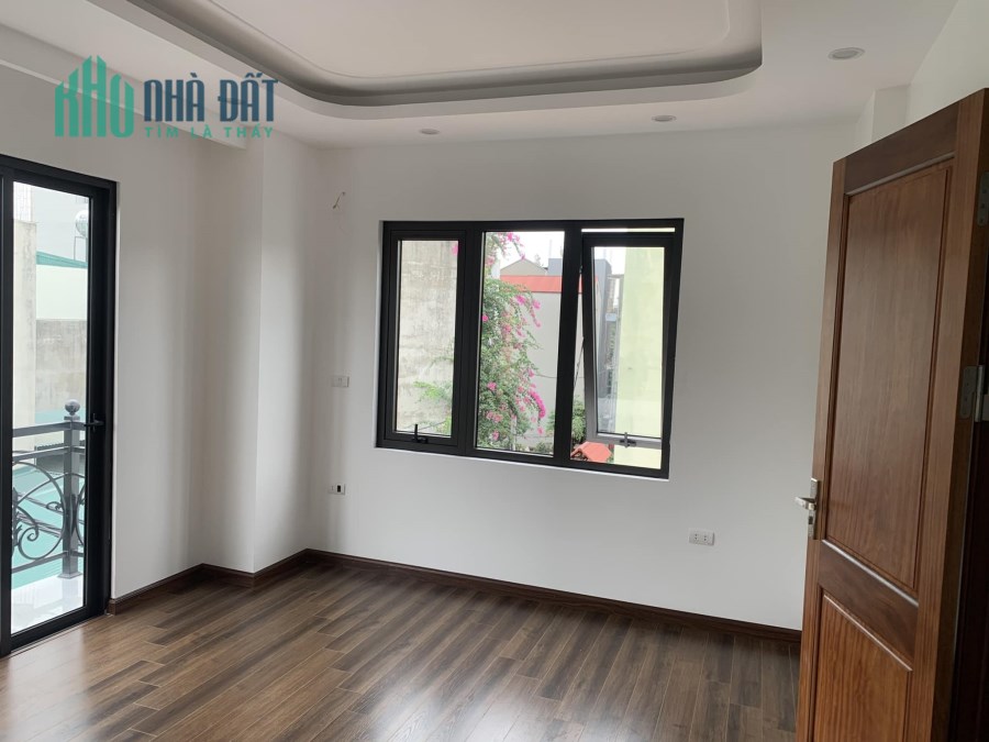 Xuân Phương gara 7 chỗ, 5Tx50m2, KD ở luôn 5.6 tỷ.