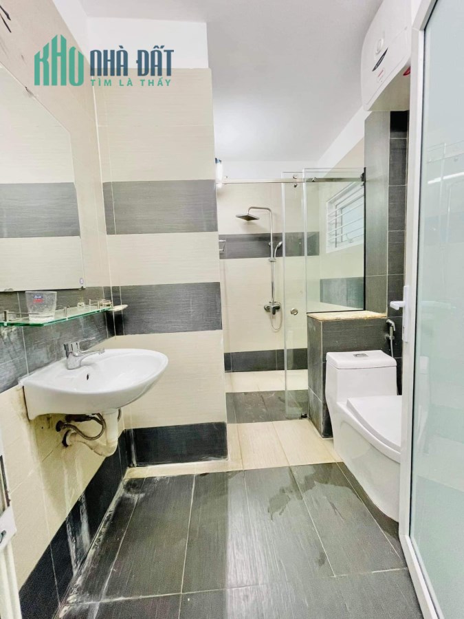 Nhà Minh Khai, Hai Bà Trưng 55m2x5 Tầng 6.3 Tỷ