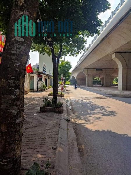 Bán nhà mới 5 tầng ĐÀM QUANG TRUNG diện tích 50 m2  hơn 3 tỷ