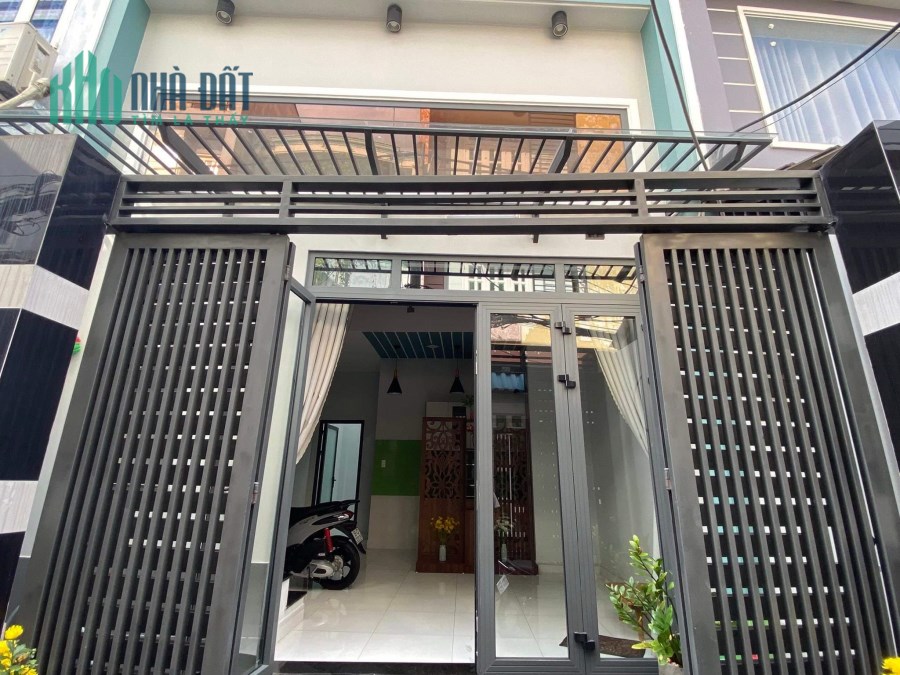 Mặt tiền KINH DOANH nhà thuê NGUYÊN CĂN

Nguyễn Thành Hiến  F18 Q4- 12 triệu