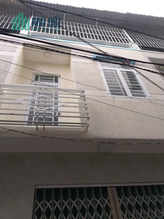 Nhà chính chủ 2 lầu ngay ngã 3 Tân Kim sổ hồng riêng