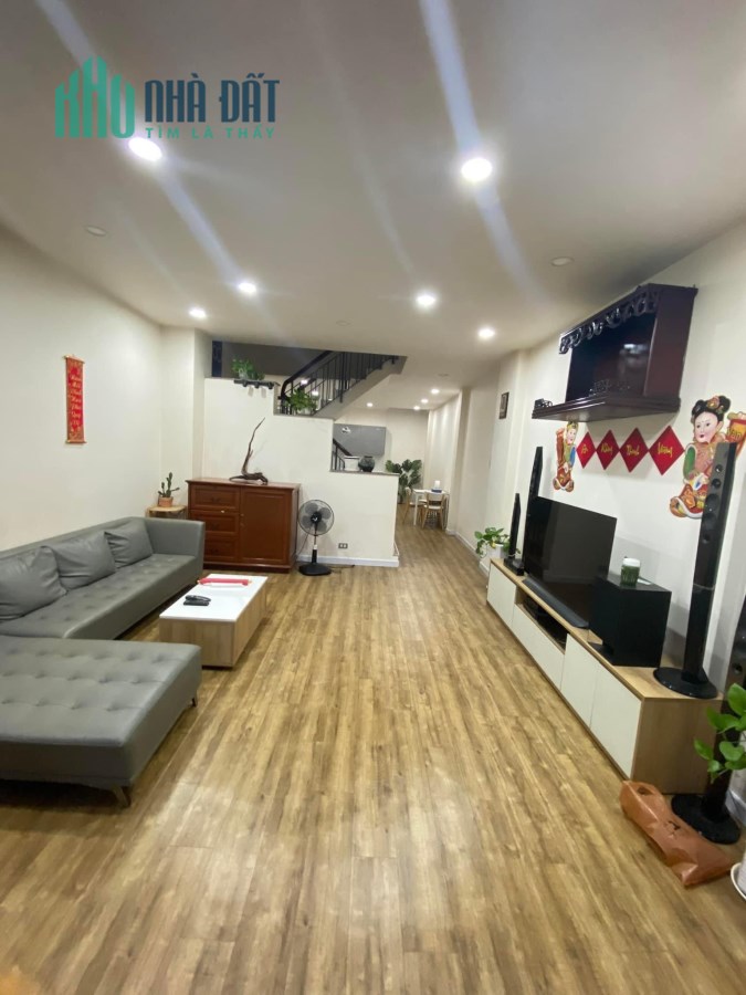 MẶT TIỀN NGAY KCN THỦ ĐỨC -67M2 TIỆN KINH DOANH ĐA NGÀNH NGHỀ ,GIÁ CHỈ 10.5 TỶ
