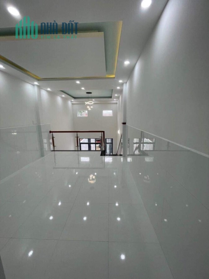LÊ VĂN LƯƠNG_4x17M_4 TẦNG_HXH_CHỈ 3 TỶ.