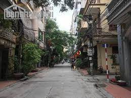 Bán nhà phân lô ngõ 97 phố Văn Cao dt 50m² , mt 5m căn góc giá 7,9tỷ