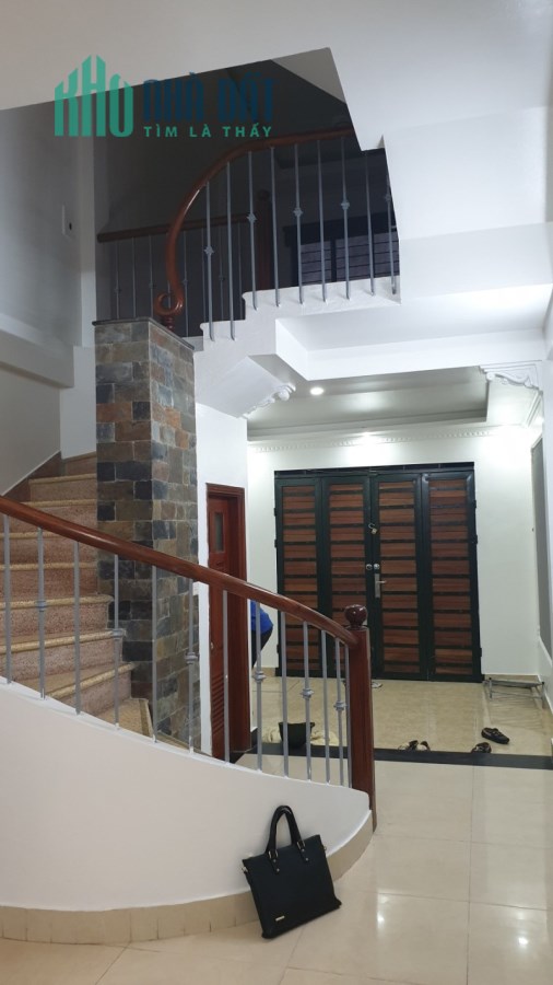 NGỌC TRINH THÁI HÀ 36M2 5 TẦNG NGÕ THÔNG, 2 THOÁNG 4.2TỶ LH 0966037496