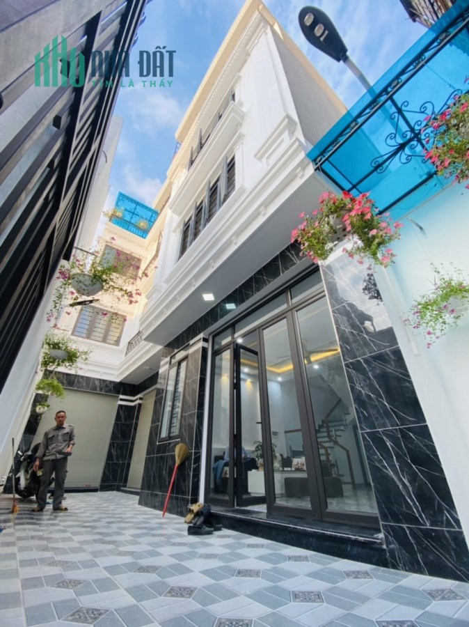 Bán dãy 3 căn xây mới 4 tầng Nguyễn Tường Loan - Lê Chân cực đẹp GIÁ 3 tỉ