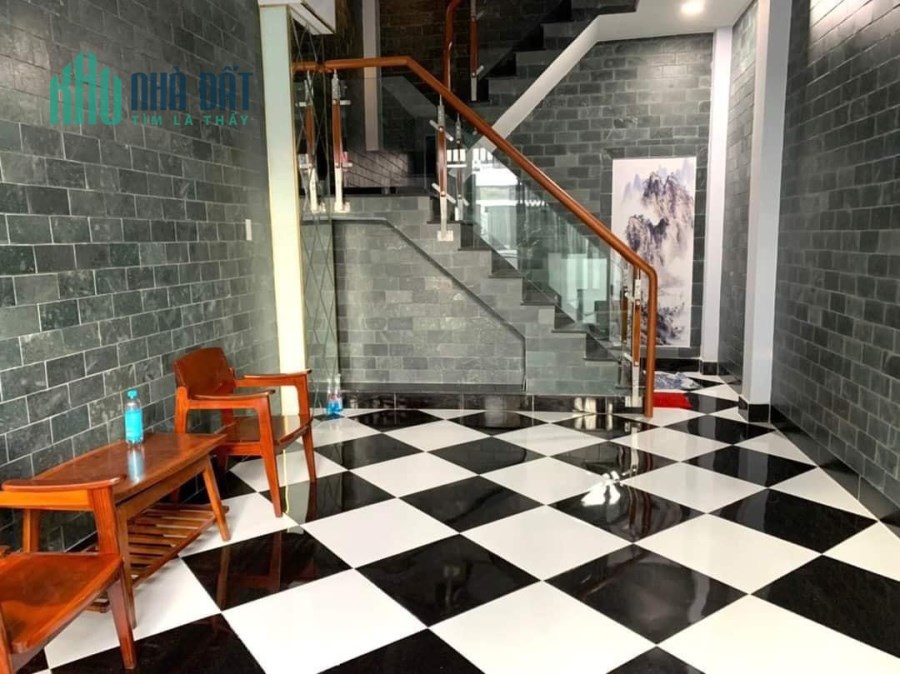 Bán nhà mặt tiền đường lê sát, đường nhựa 15m, 29m2 chỉ 5.55 tỷ