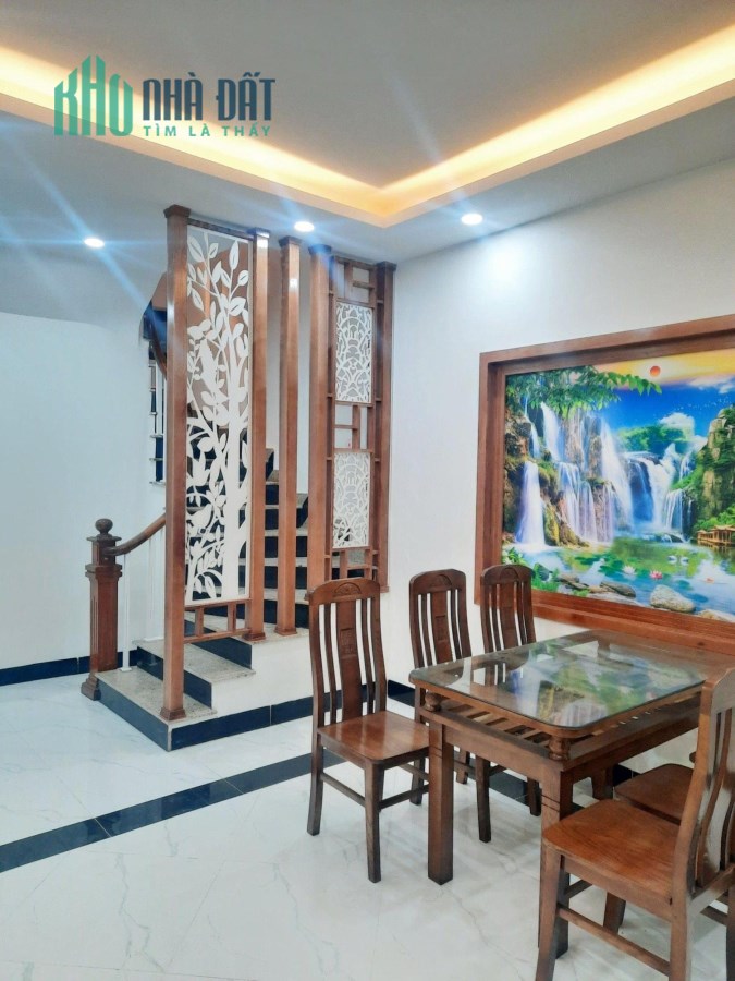 Quá HOT! Nhà ở Khương Đình - 38m2 - 5 tầng - 4,3 Tỷ