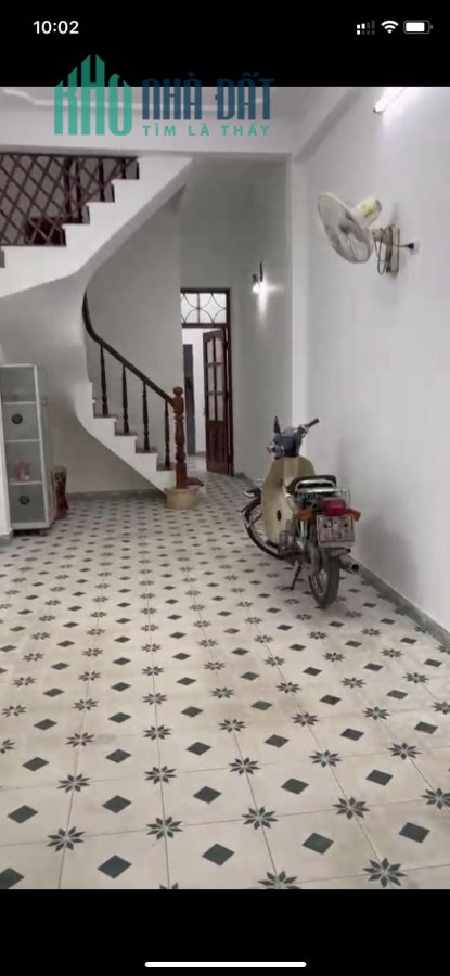 Cho thuê nhà phố Tạ Quang Bửu, 54mx4 tầng, 5 ngủ, Ô TÔ ,KD ,17 tr