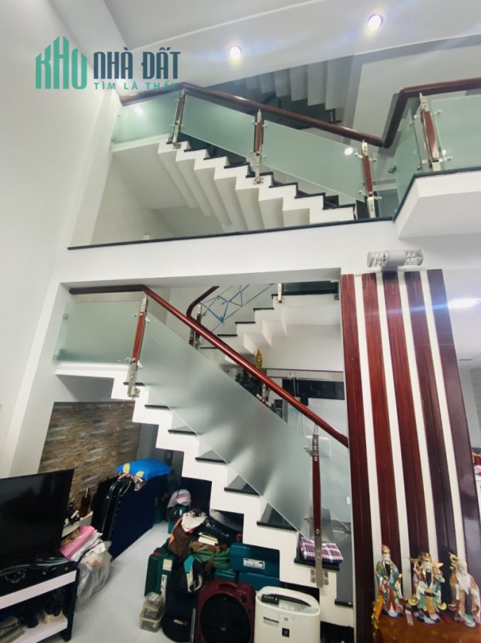 Bán Nhà Lý Thường Kiệt Gò Vấp Mặt Tiền Đường 93m2 4 Tầng giá 11 Tỷ 3