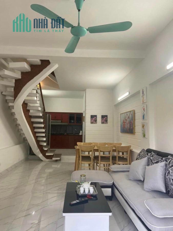 Bán Nhà Dân xây 42m2 Yên nghĩa, Ngõ gần trục chính, otô đỗ sát nhà, Giá chỉ có 2ty750tr bao phí.