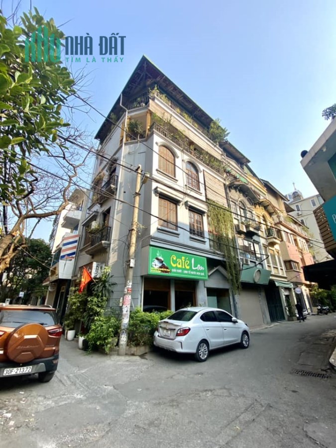 Bán nhà phố Nguyễn Chí Thanh, lô góc, 2 mặt ô tô tránh, 10m ra phố.