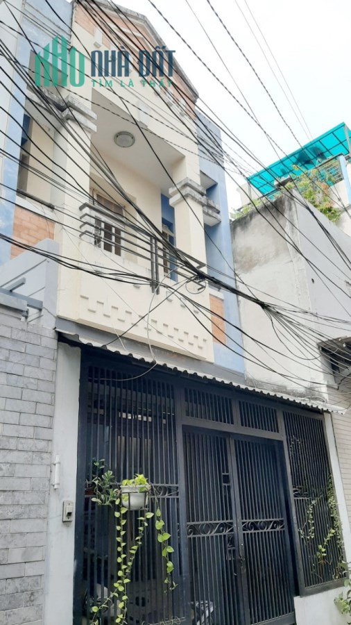 Nhà 2 tầng nở hậu hẻm ô tô đường Âu Dương Lân P3Q8. Giá 5,8 tỷ TL