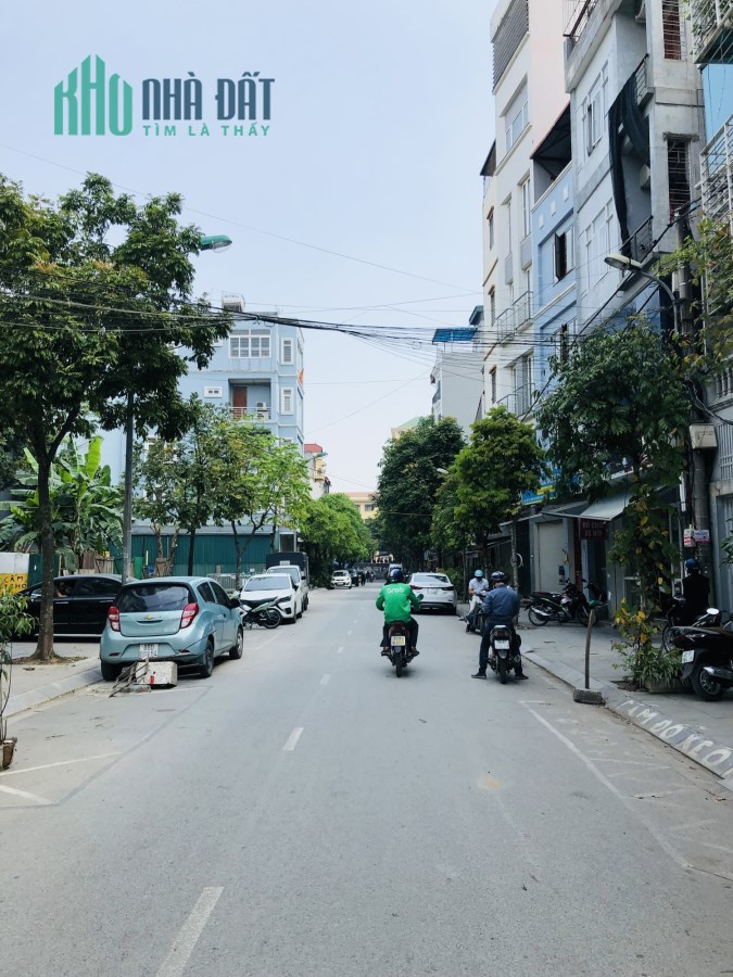 Bán nhà Phố Dương Khuê, DT 80m, MT9m, 5 tầng, ở, kinh doanh sướng, nhỉnh 16 tỷ, LH 0878679666