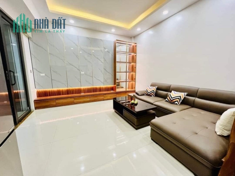 BÁN NHÀ PHỐ NGUYỄN CÔNG TRỨ  HAI BÀ TRƯNG 34MX2 CHỈ 2,8 TỶ.