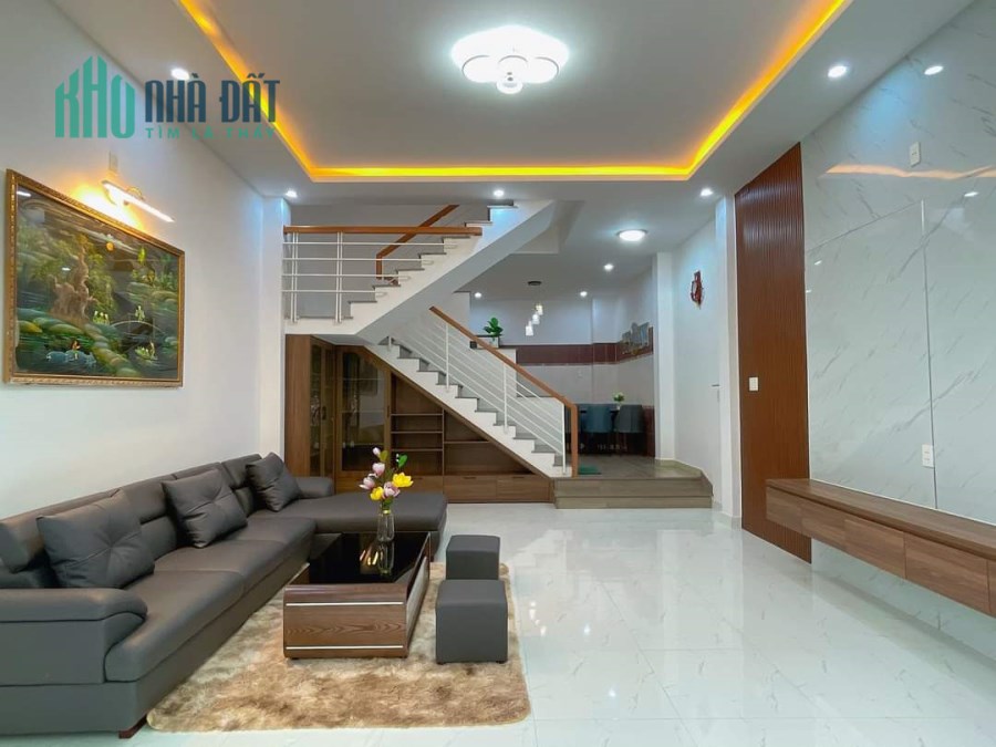 .Nhà Ông Ích Khiêm, Kiệt Ô tô qua, gần MT, 3 mê, mới đẹp