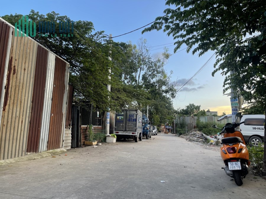 Nhà Mới 69m2 , Hẻm Xe Hơi Thông, Tân Thới Hiệp - Q12 giá 3,2 Tỉ TL