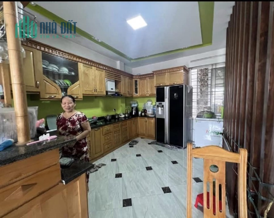 CỰC HIẾM,PHẢI THẬT NHANH...Nhà 4 tầng SÀI ĐỒNG chỉ 2,45 tỷ(còn thương 
lượng nữa)