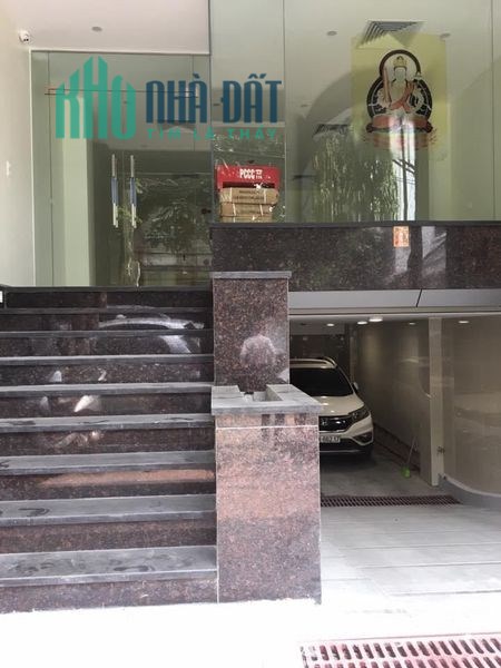 Chính chủ cho thuê mặt bằng kinh doanh tại mặt đường Đỗ Quang,Cầu Giấy