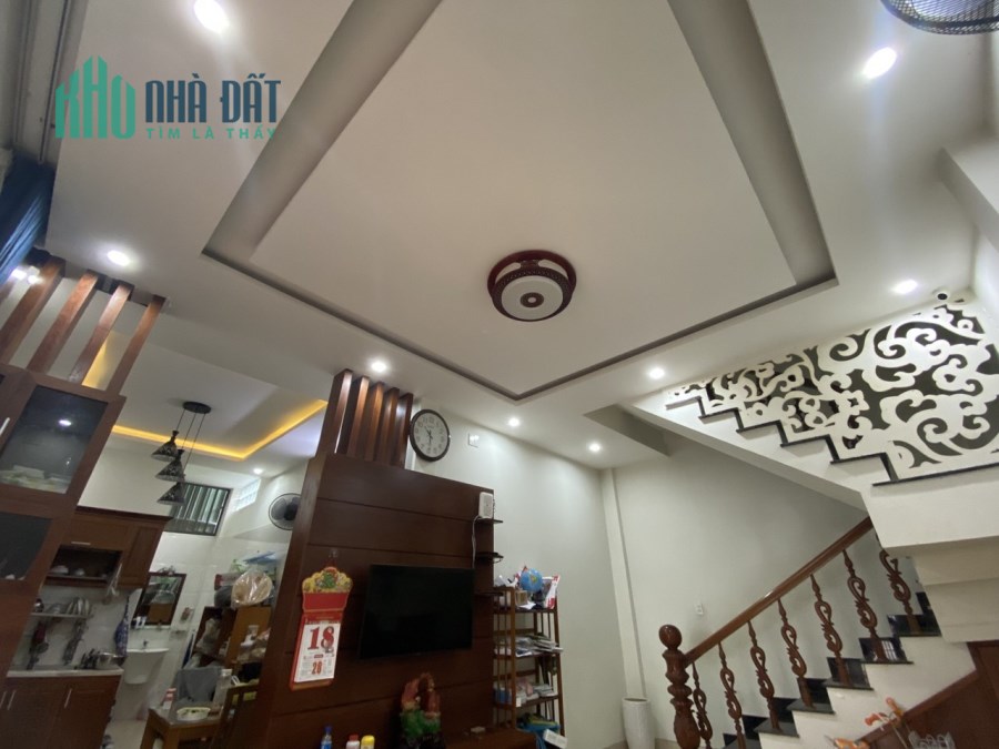 CẦN BÁN CĂN NHÀ ĐƯỜNG ÔNG ÍCH KHIÊM - OTTO ĐẬU THOẢI MÁI - KIỆT 8M- GIÁ 3 TỶ HƠN CÓ THƯƠNG LƯỢNG