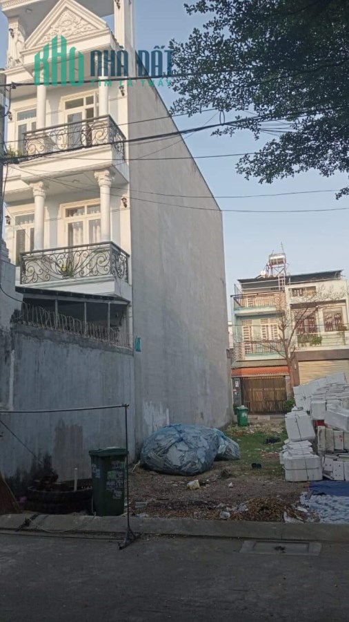 hoa hồng 1% nhậ đủ 
chính chủ cần bán gấp đâ 2 mặt tiề trước sau
t an phú đông q12 dt 4x22 đường