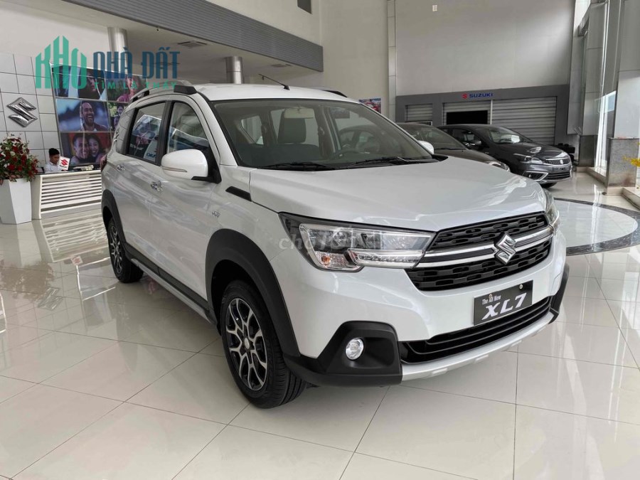 SUZUKI XL7 mới 100% giảm cực sâu - Vay cao ls thấp