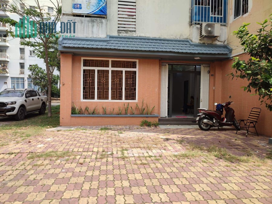 Bán CHCC An Sương, Tân Hưng Thuận, Quận 12, góc 2MT, 65m2 chỉ 4.6 tỷ. Lh;0984330039.