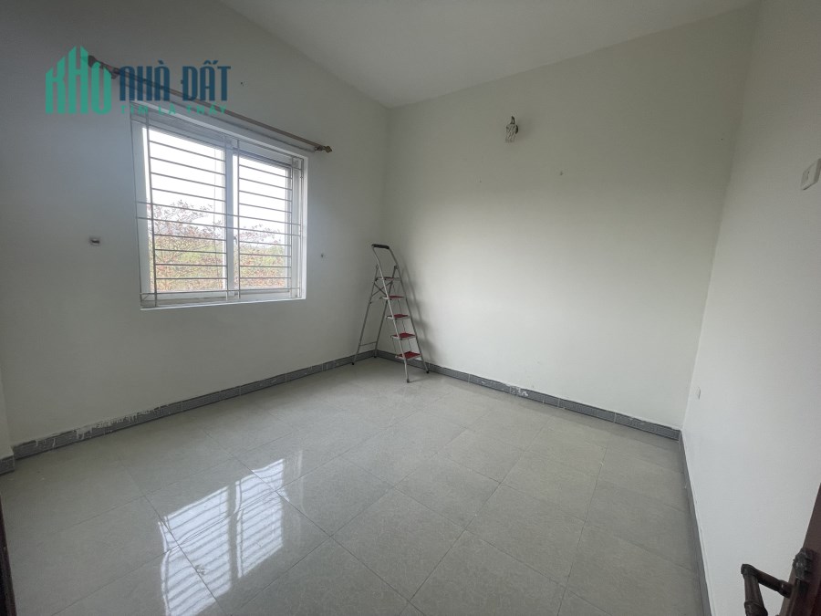 Chính chủ cần tiền bán gấp căn chung cư Quân đội 2 ngủ 1VS giá chỉ 5xx triệu. Diện tích 70m2