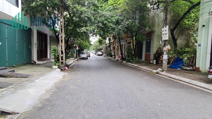 Chính chủ bán gấp trong tháng này nhà Vạn Phúc, 45m2 , Cấp 4, mt 5.85m, giá nhỉnh 6 tỷ, NỞ HẬU