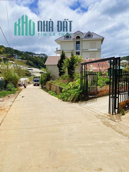 Đất Gần Trung Tâm Hai Mặt Tiền Đường View Đẹp Đỉnh Cao